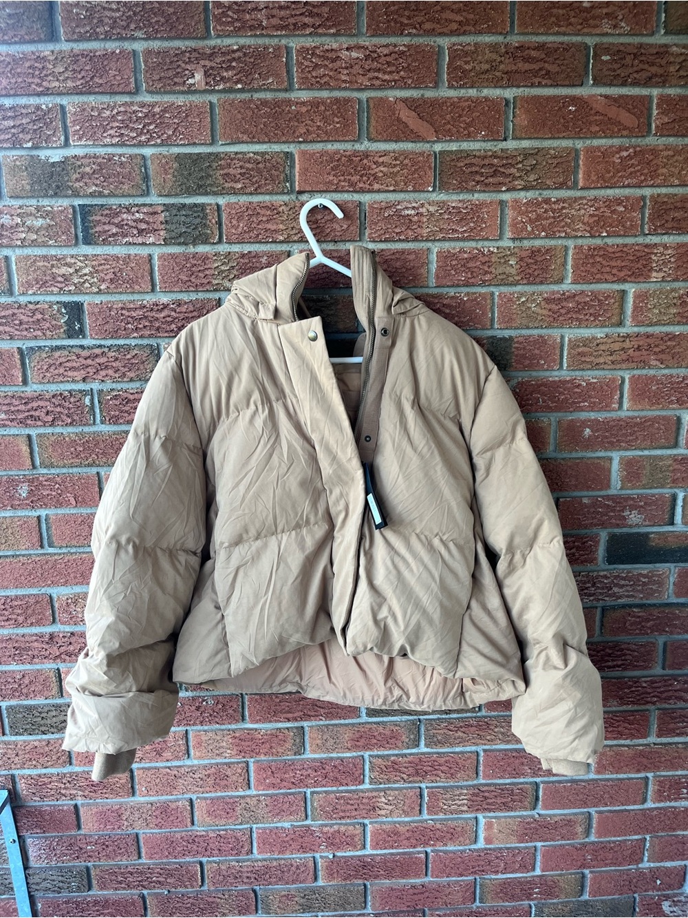 Banana Republic BNWT women’s puffer jacket Sz XL camel